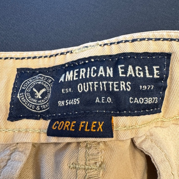 Men’s American Eagle Khakis (Slim Straight) 31x32 - Picture 4 of 8